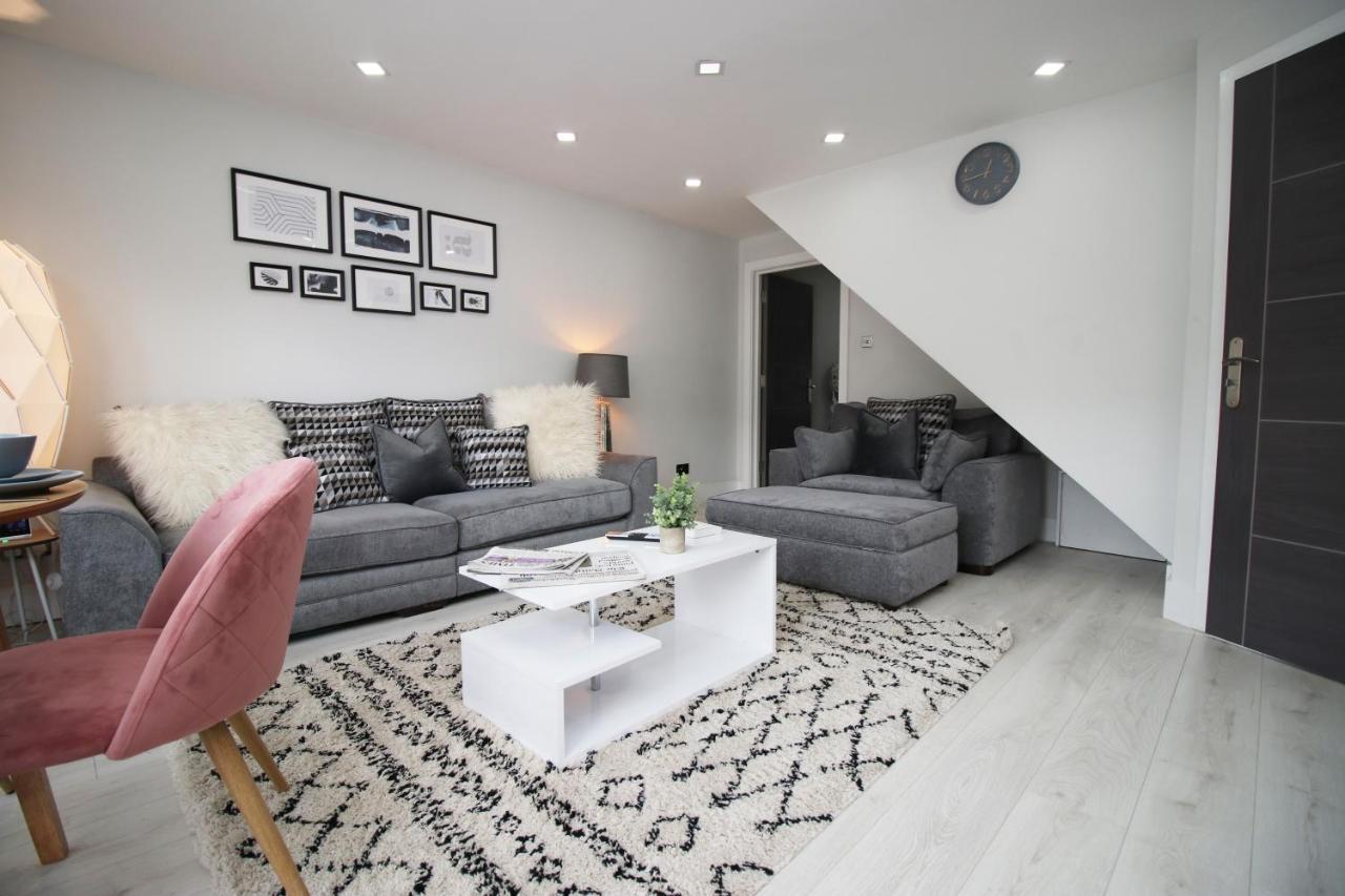 New 2 Bed Comfort - Functional - Secure - Private Cardiff Exterior photo